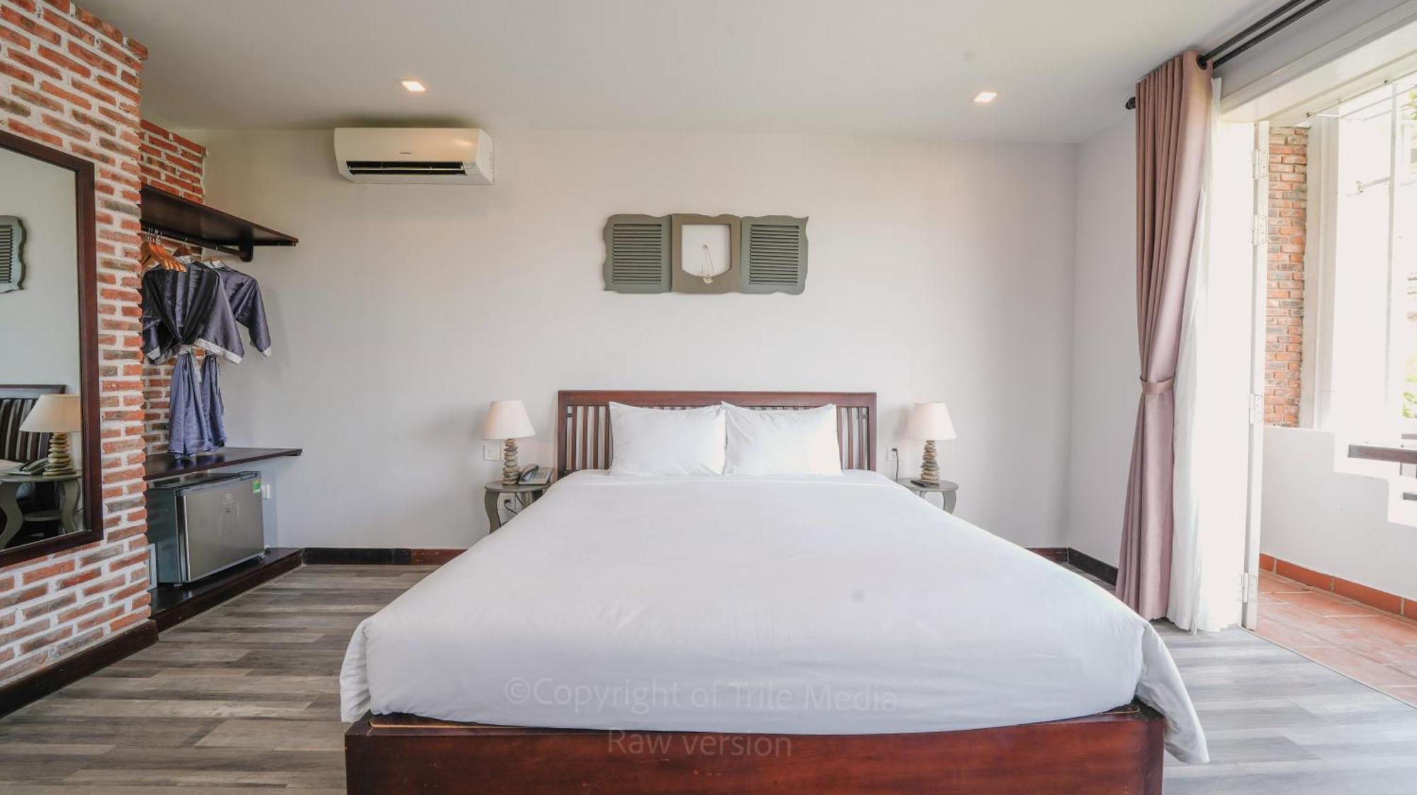 Blooms Boutique Village Resort 4*